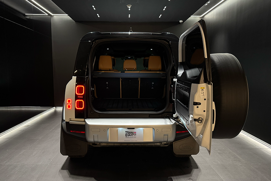 DEFENDER 110 P400 HSE 